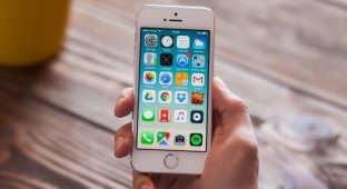 iPhone SE 2 получит Touch ID в боковой кнопке?